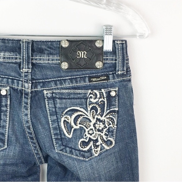 Miss Me Denim - Miss Me bootcut jeans bling back pockets size 26
